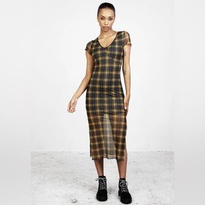 MSRP $59 EUC US 4 DISTURBIA Sally Mesh Maxi Dress